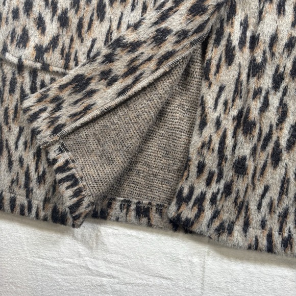 Maurices Women's Leopard Print Sweater Jacket Size L Brown Open Front Cardigan - Picture 8 of 10